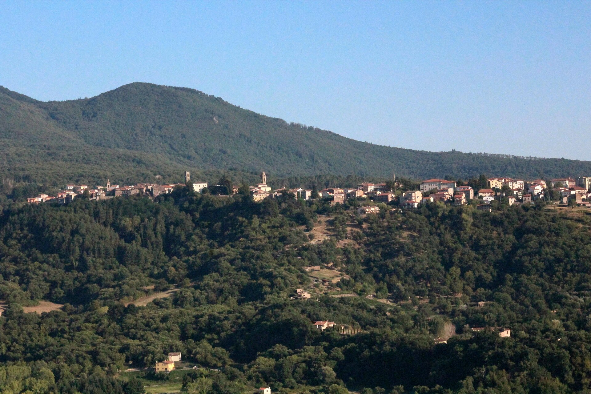 Castel del Piano stretched across the western slope of Monte Amiata