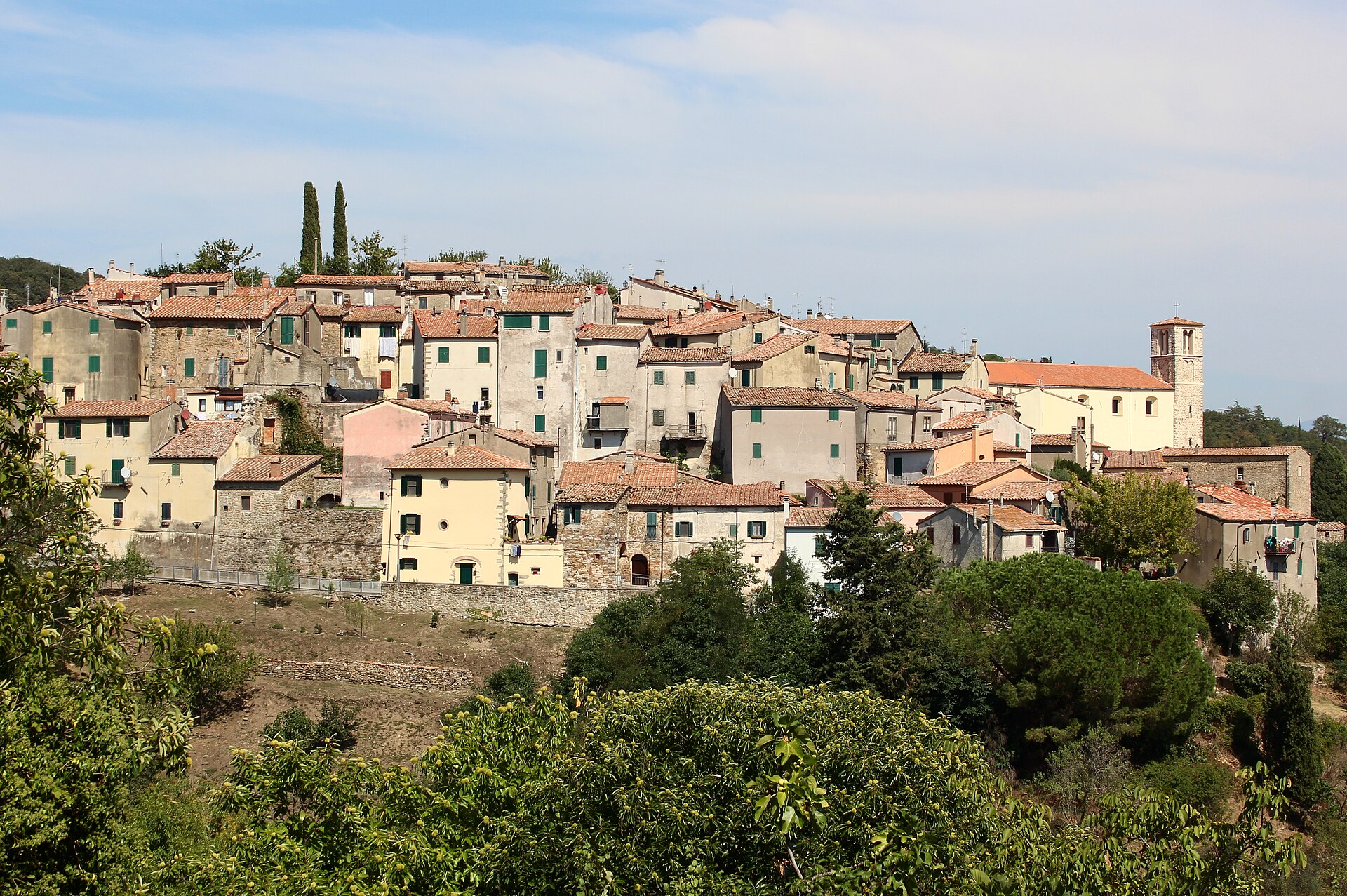 Scansano spread along its hilltop in the Maremma hills