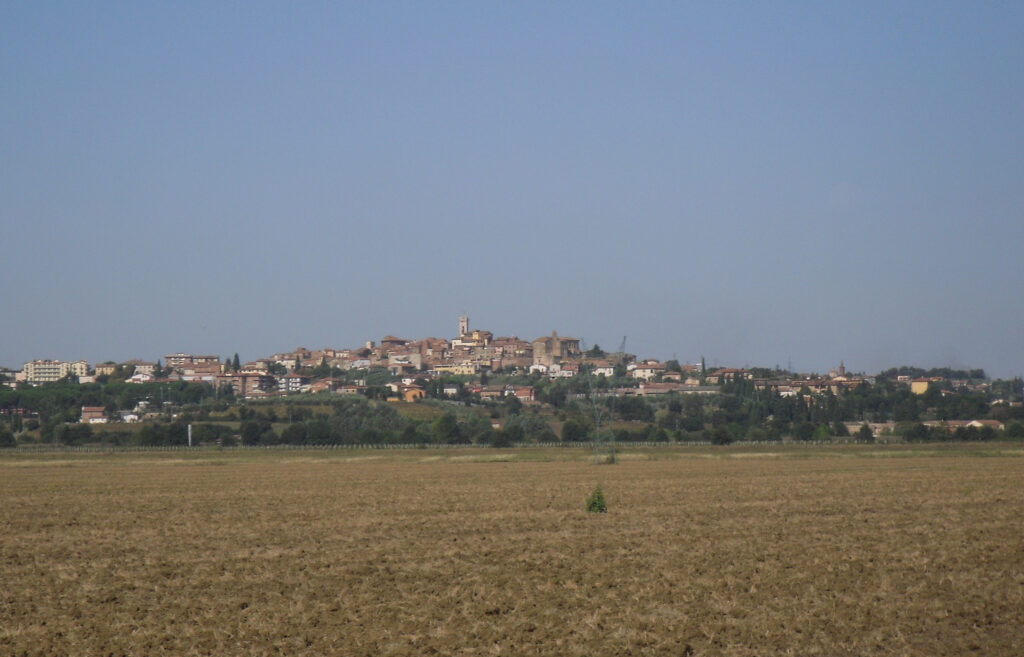 Foiano della Chiana on its low hill above the fields of the Valdichiana